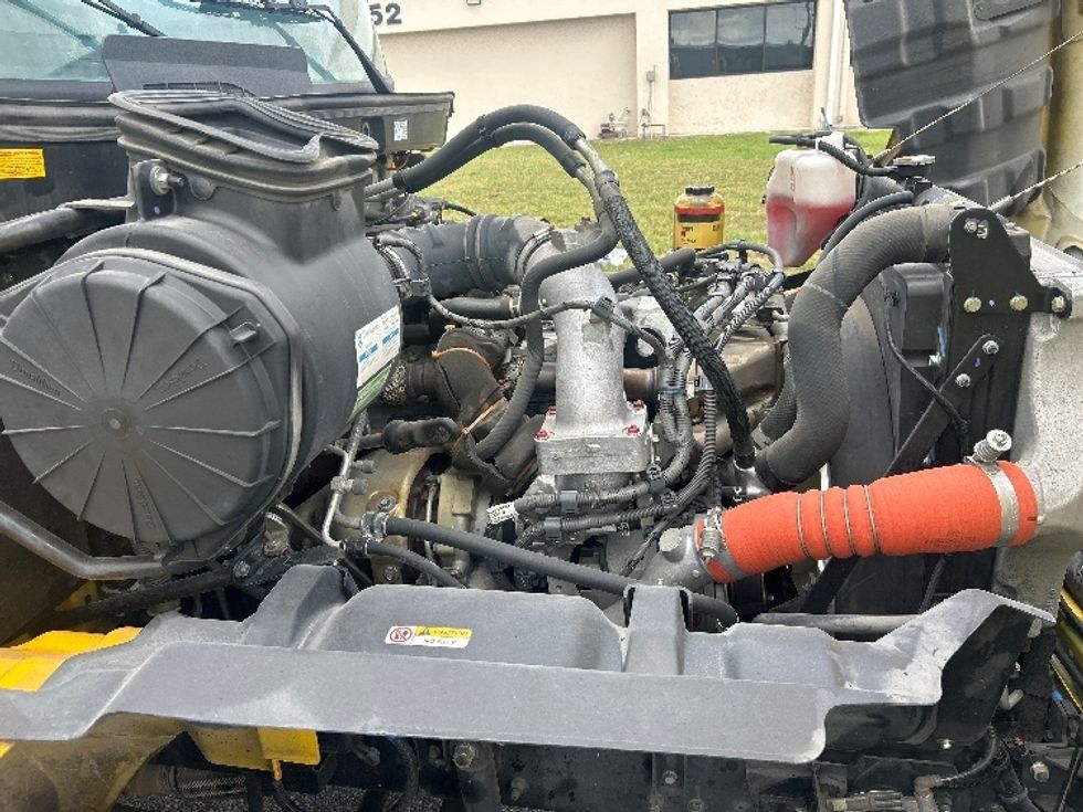 Medium Duty Box Truck-Light and Medium Duty Trucks-Hino-2020-268-Ocala-FL-147,489\n\t\tmiles-$ 58,750 - Image 22