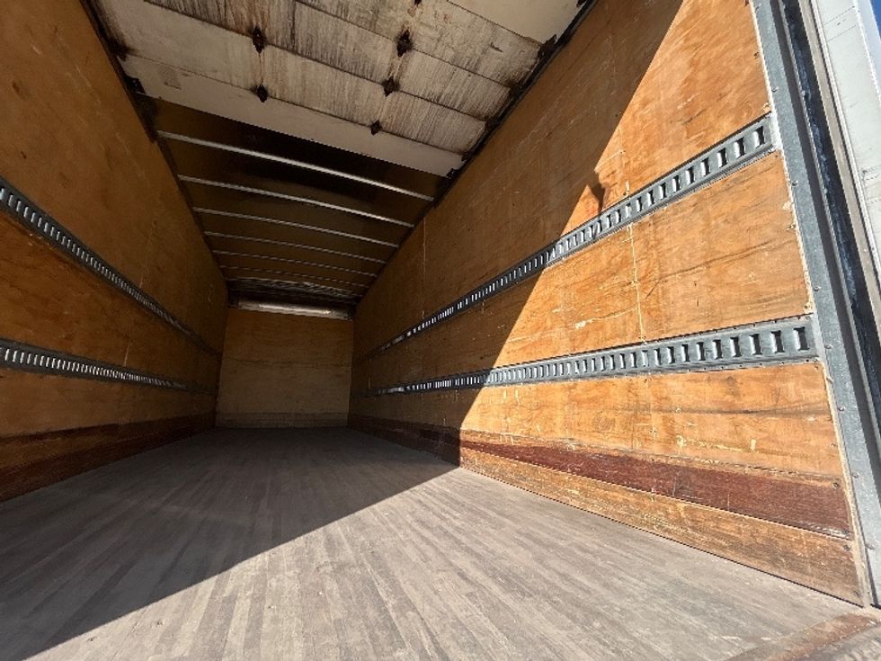 Medium Duty Box Truck-Light and Medium Duty Trucks-Hino-2020-268-Oklahoma City-OK-206,492\n\t\tmiles-$ 46,750 - Image 12