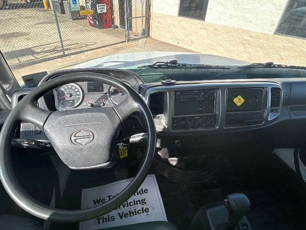 Medium Duty Box Truck-Light and Medium Duty Trucks-Hino-2020-268-Oklahoma City-OK-206,492\n\t\tmiles-$ 46,750 - Image 18