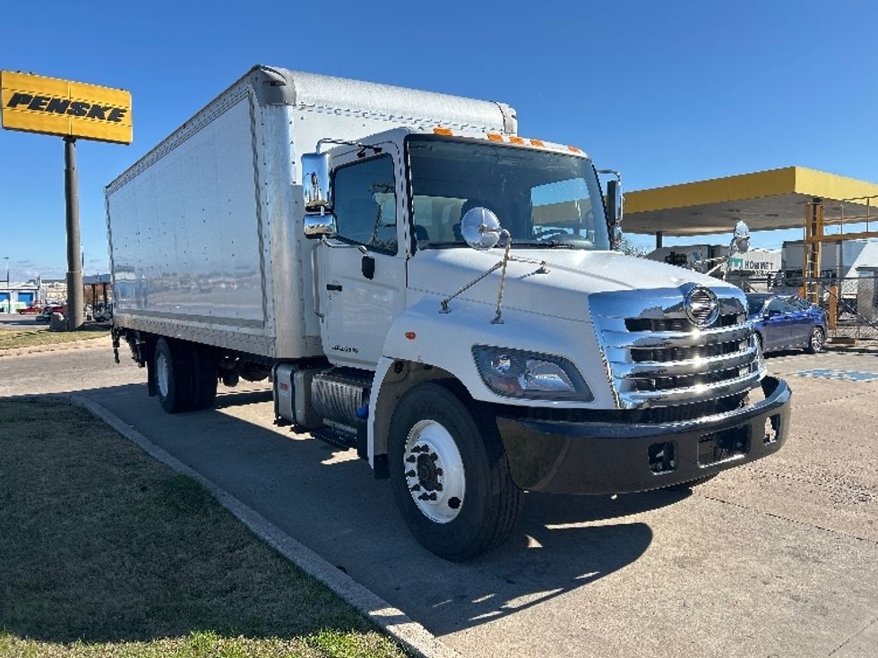 Medium Duty Box Truck-Light and Medium Duty Trucks-Hino-2020-268-Oklahoma City-OK-279,979\n\t\tmiles-$ 35,000 - Image 1