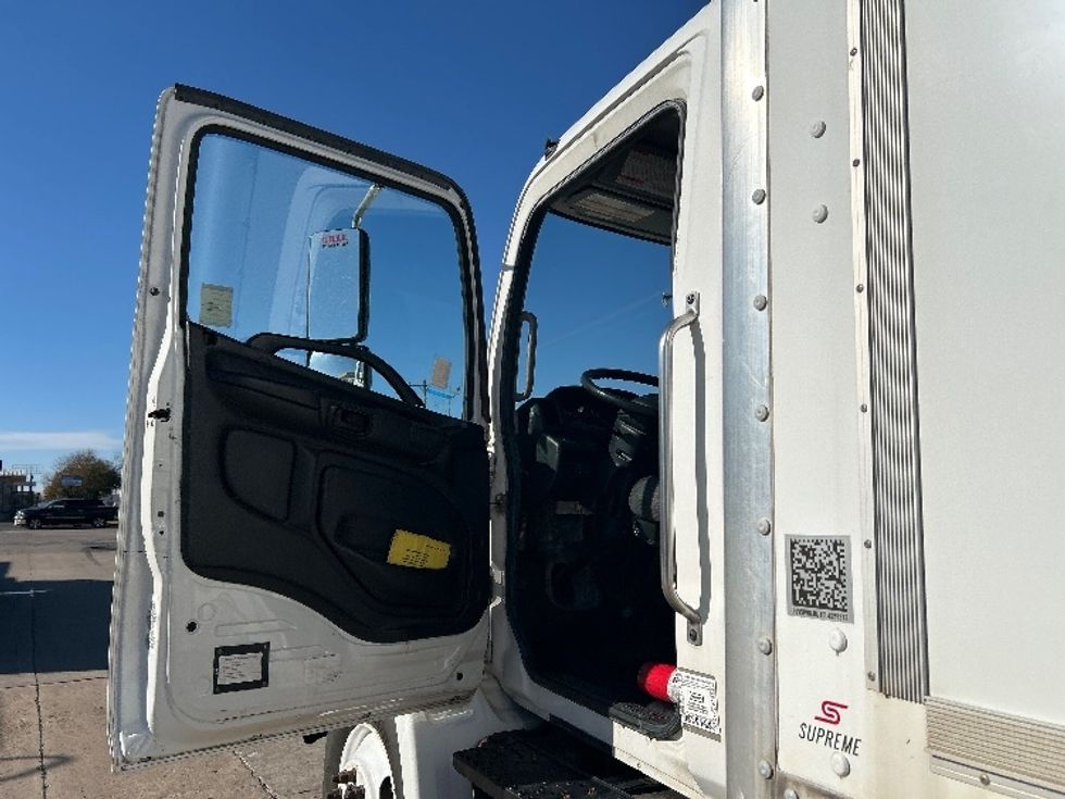 Medium Duty Box Truck-Light and Medium Duty Trucks-Hino-2020-268-Oklahoma City-OK-279,979\n\t\tmiles-$ 35,000 - Image 16