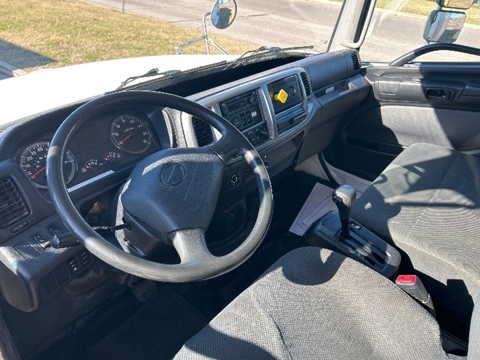 Medium Duty Box Truck-Light and Medium Duty Trucks-Hino-2020-268-Oklahoma City-OK-279,979\n\t\tmiles-$ 35,000 - Image 17