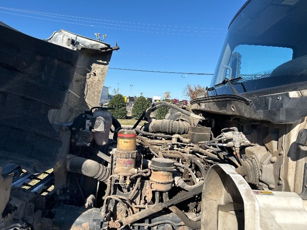 Medium Duty Box Truck-Light and Medium Duty Trucks-Hino-2020-268-Oklahoma City-OK-279,979\n\t\tmiles-$ 35,000 - Image 24