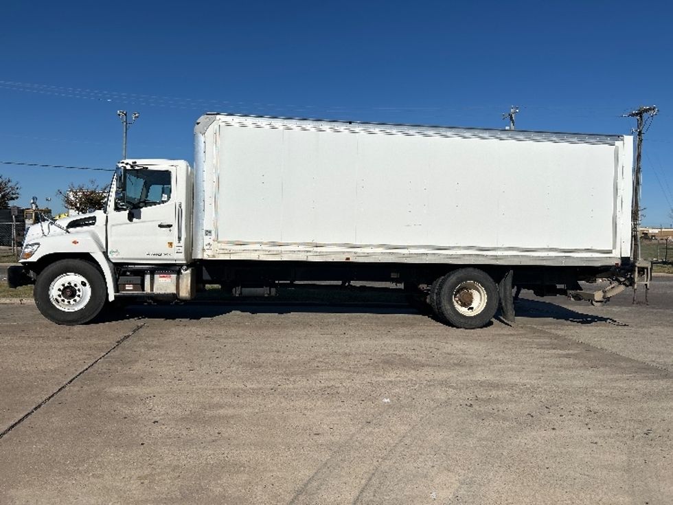 Medium Duty Box Truck-Light and Medium Duty Trucks-Hino-2020-268-Oklahoma City-OK-279,979\n\t\tmiles-$ 35,000 - Image 4