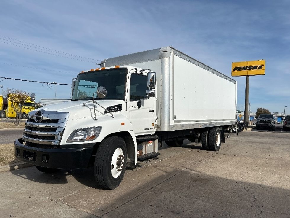 Medium Duty Box Truck-Light and Medium Duty Trucks-Hino-2020-268-Oklahoma City-OK-296,266\n\t\tmiles-$ 31,000 - Image 3