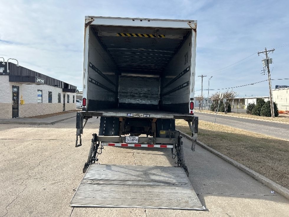 Medium Duty Box Truck-Light and Medium Duty Trucks-Hino-2020-268-Oklahoma City-OK-296,266\n\t\tmiles-$ 31,000 - Image 9