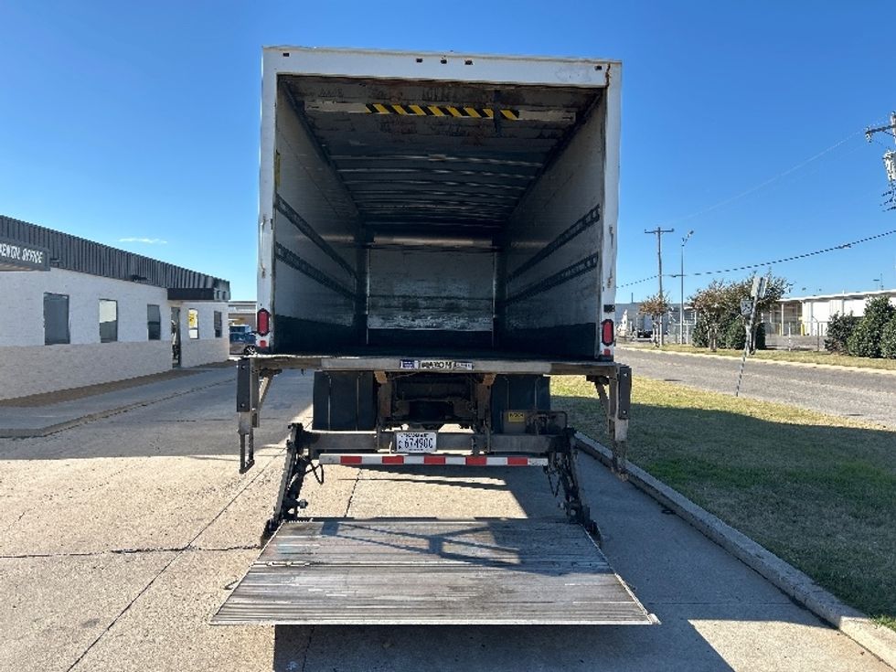 Medium Duty Box Truck-Light and Medium Duty Trucks-Hino-2020-268-Oklahoma City-OK-315,468\n\t\tmiles-$ 28,000 - Image 9