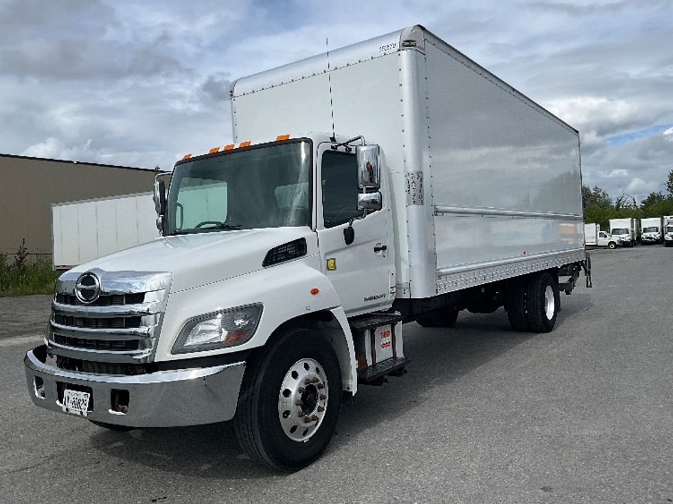 Medium Duty Box Truck-Light and Medium Duty Trucks-Hino-2020-268-Ottawa-ON-239,430\n\t\tkm-$ 74,500 - Image 3