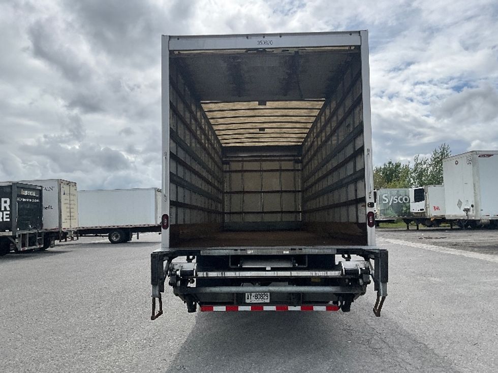 Medium Duty Box Truck-Light and Medium Duty Trucks-Hino-2020-268-Ottawa-ON-239,430\n\t\tkm-$ 74,500 - Image 8