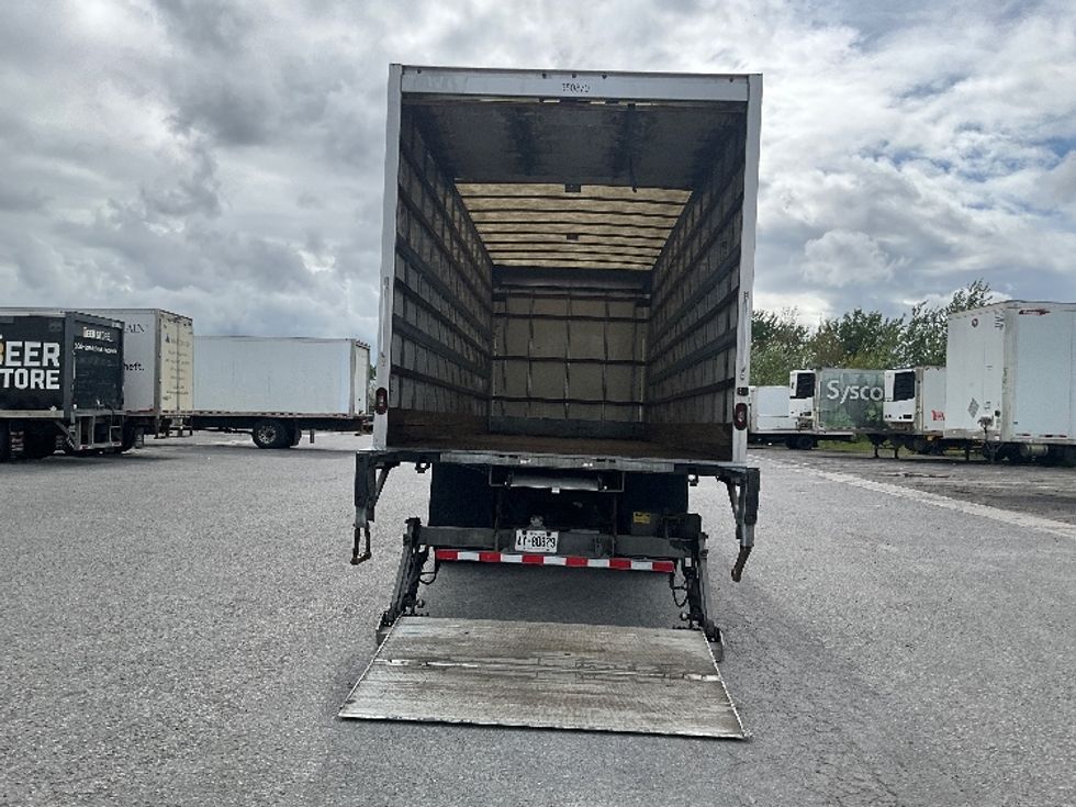 Medium Duty Box Truck-Light and Medium Duty Trucks-Hino-2020-268-Ottawa-ON-239,430\n\t\tkm-$ 74,500 - Image 9