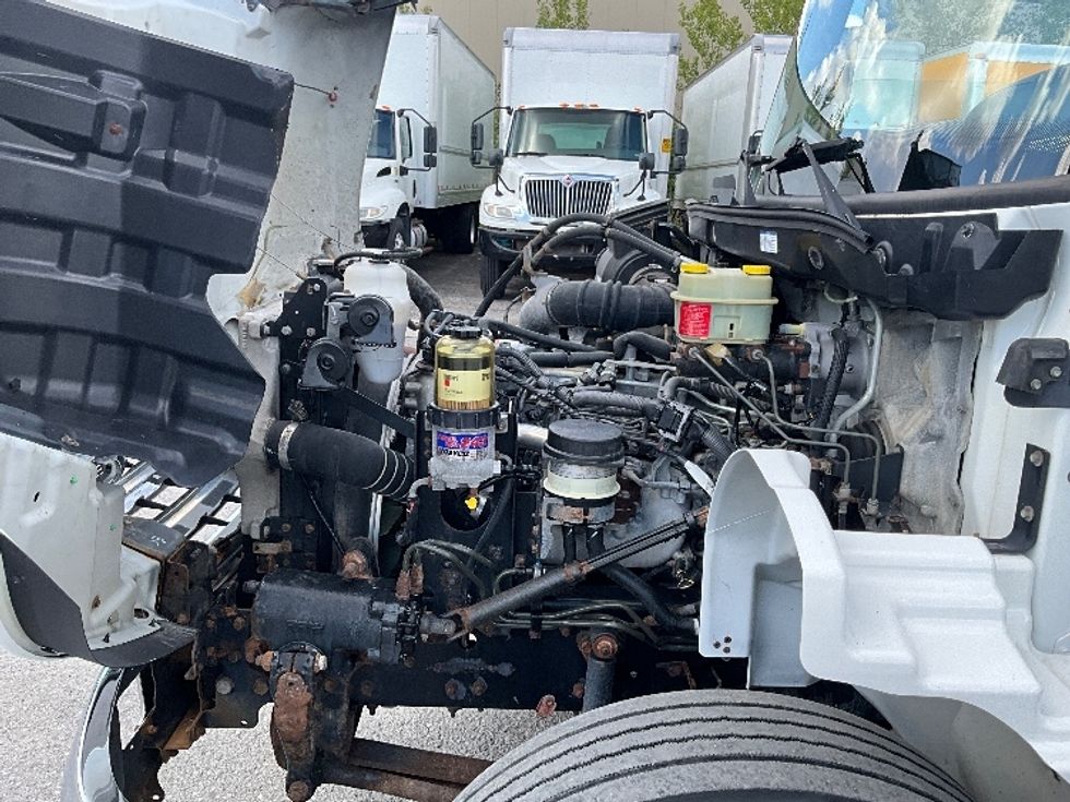 Medium Duty Box Truck-Light and Medium Duty Trucks-Hino-2020-268-Ottawa-ON-264,554\n\t\tkm-$ 71,750 - Image 23