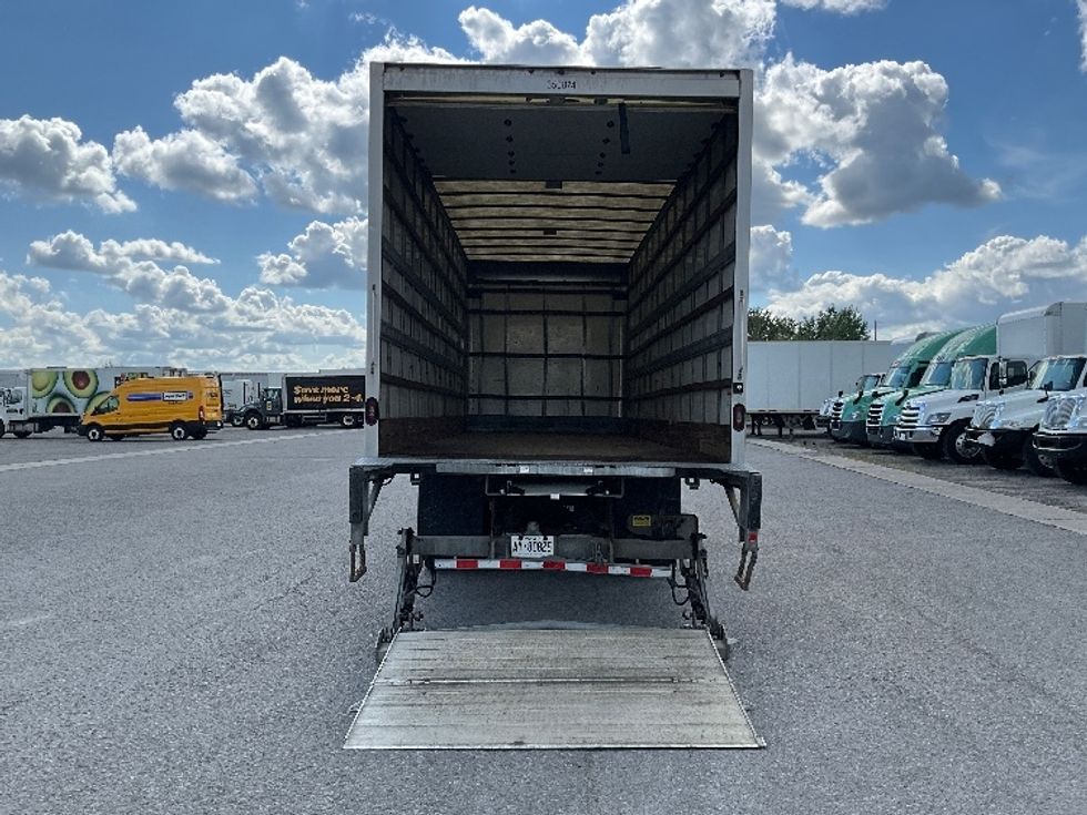 Medium Duty Box Truck-Light and Medium Duty Trucks-Hino-2020-268-Ottawa-ON-264,554\n\t\tkm-$ 71,750 - Image 9