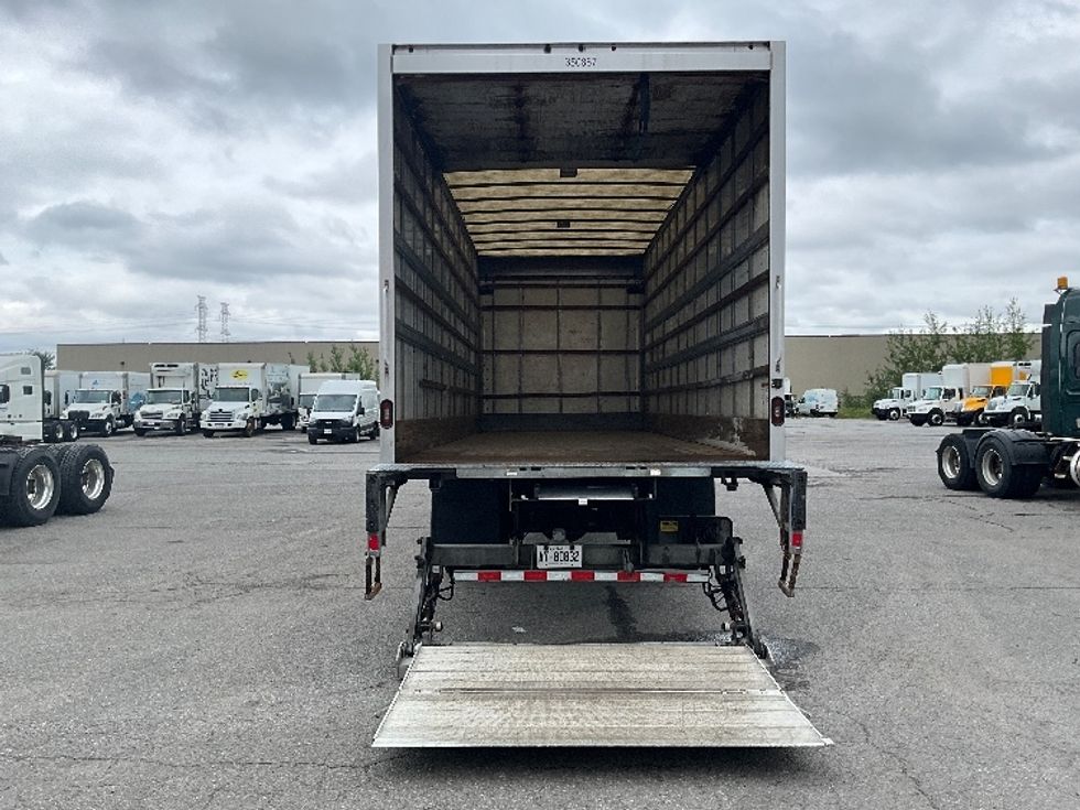 Medium Duty Box Truck-Light and Medium Duty Trucks-Hino-2020-268-Ottawa-ON-296,787\n\t\tkm-$ 67,000 - Image 9
