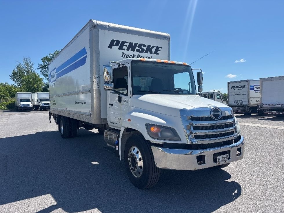 Medium Duty Box Truck-Light and Medium Duty Trucks-Hino-2020-268-Ottawa-ON-303,148\n\t\tkm-$ 65,000 - Image 1