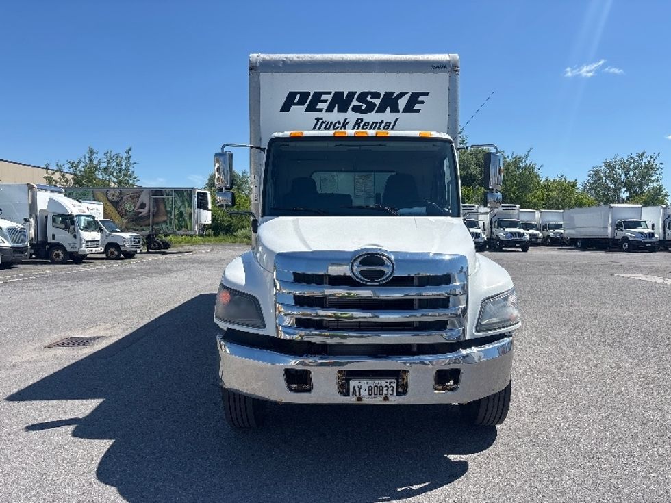 Medium Duty Box Truck-Light and Medium Duty Trucks-Hino-2020-268-Ottawa-ON-303,148\n\t\tkm-$ 65,000 - Image 2