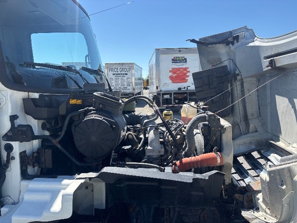 Medium Duty Box Truck-Light and Medium Duty Trucks-Hino-2020-268-Ottawa-ON-303,148\n\t\tkm-$ 65,000 - Image 23
