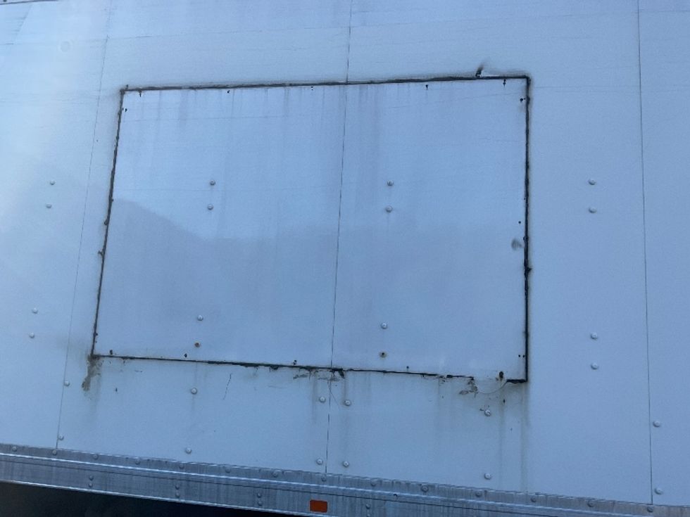 Medium Duty Box Truck-Light and Medium Duty Trucks-Hino-2020-268-Pennsauken-NJ-268,184\n\t\tmiles-$ 35,750 - Image 27