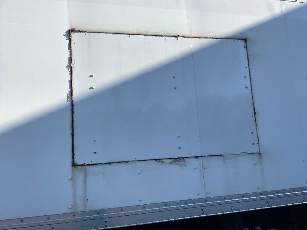 Medium Duty Box Truck-Light and Medium Duty Trucks-Hino-2020-268-Pennsauken-NJ-268,184\n\t\tmiles-$ 35,750 - Image 28