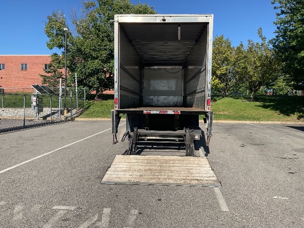 Medium Duty Box Truck-Light and Medium Duty Trucks-Hino-2020-268-Pennsauken-NJ-268,184\n\t\tmiles-$ 35,750 - Image 9