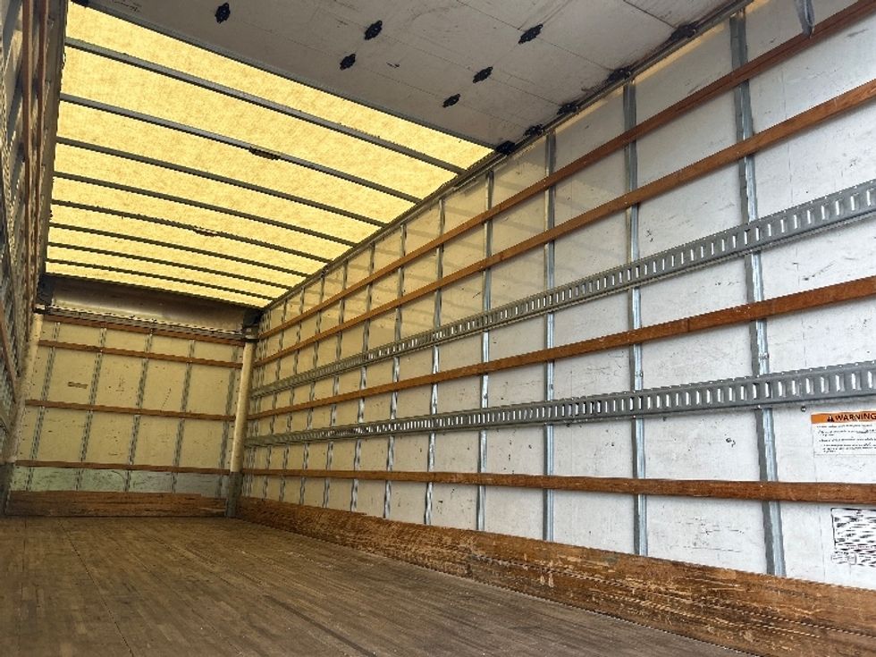 Medium Duty Box Truck-Light and Medium Duty Trucks-Hino-2020-268-Pensacola-FL-211,772\n\t\tmiles-$ 53,500 - Image 12