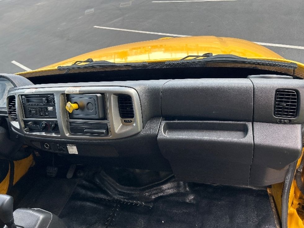 Medium Duty Box Truck-Light and Medium Duty Trucks-Hino-2020-268-Pensacola-FL-211,772\n\t\tmiles-$ 53,500 - Image 21