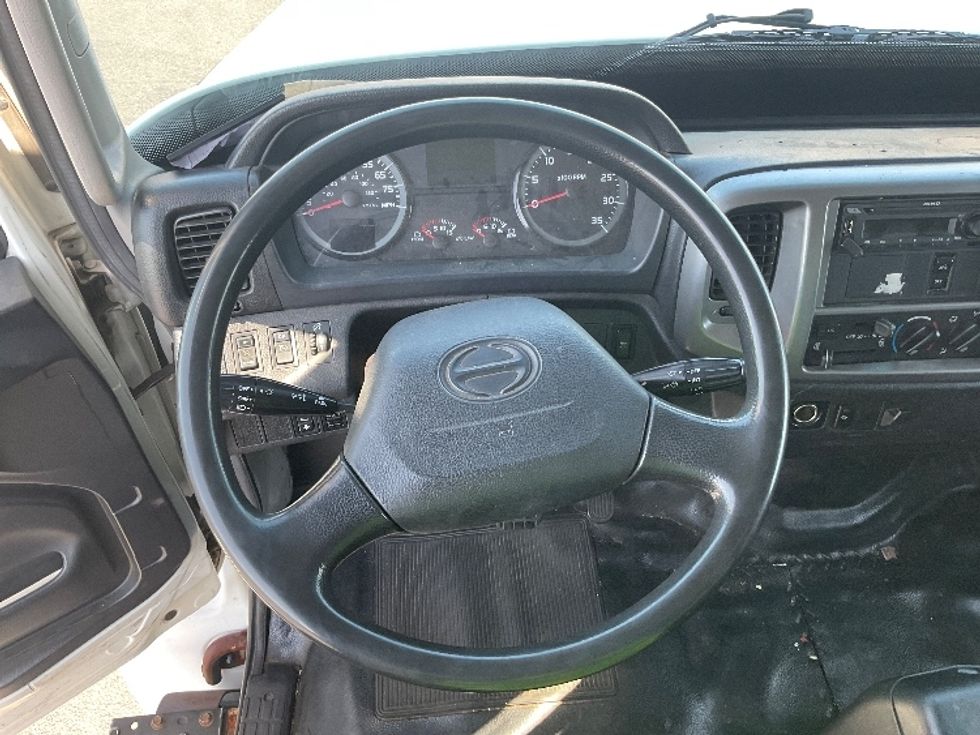 Medium Duty Box Truck-Light and Medium Duty Trucks-Hino-2020-268-Phoenix-AZ-130,944\n\t\tmiles-$ 60,000 - Image 18