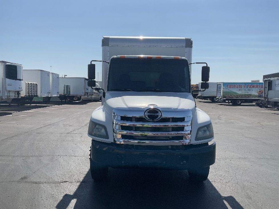 Medium Duty Box Truck-Light and Medium Duty Trucks-Hino-2020-268-Phoenix-AZ-130,944\n\t\tmiles-$ 60,000 - Image 2