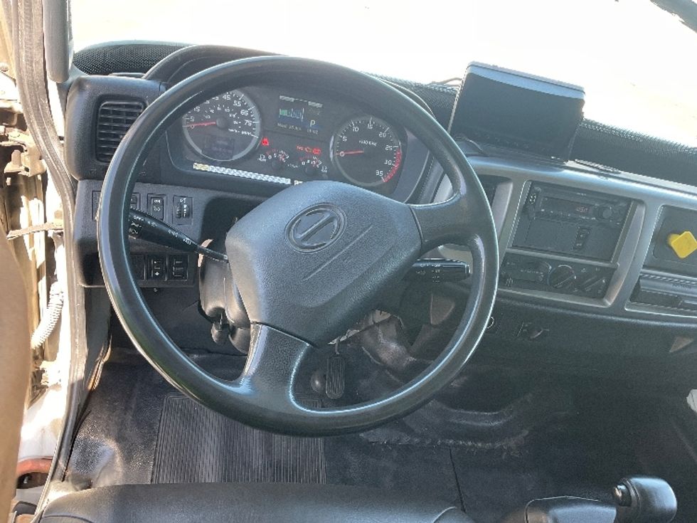 Medium Duty Box Truck-Light and Medium Duty Trucks-Hino-2020-268-Phoenix-AZ-135,855\n\t\tmiles-$ 59,250 - Image 17