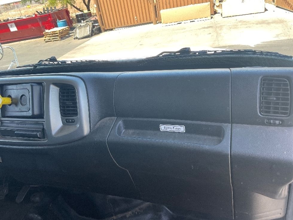 Medium Duty Box Truck-Light and Medium Duty Trucks-Hino-2020-268-Phoenix-AZ-135,855\n\t\tmiles-$ 59,250 - Image 21