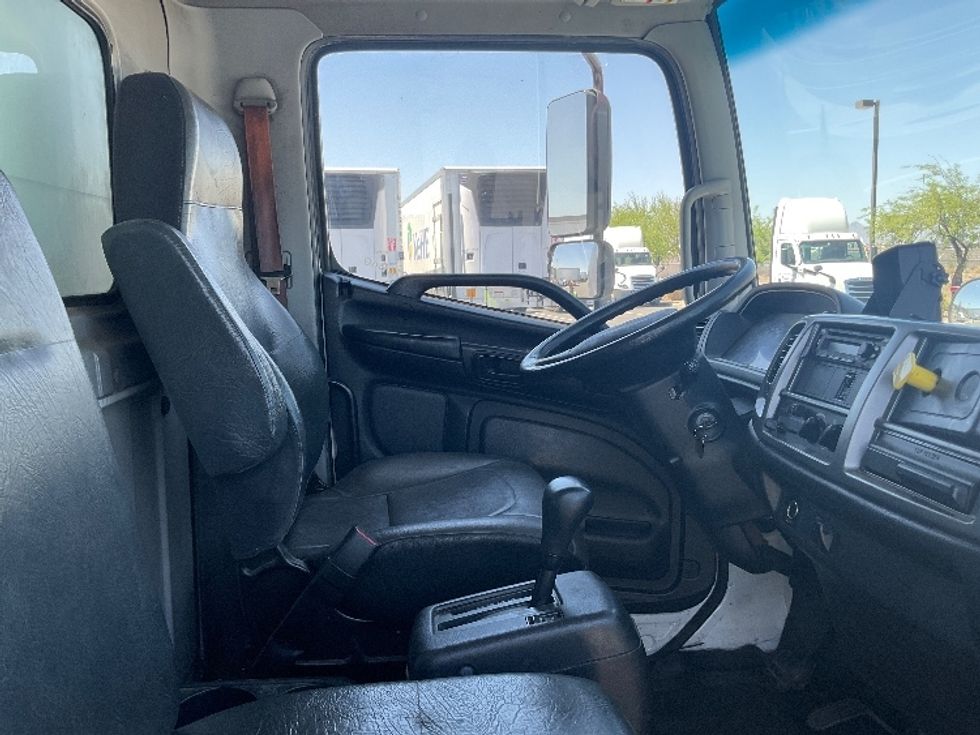 Medium Duty Box Truck-Light and Medium Duty Trucks-Hino-2020-268-Phoenix-AZ-135,855\n\t\tmiles-$ 59,250 - Image 22