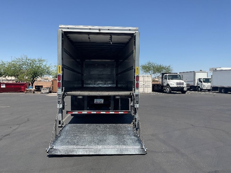 Medium Duty Box Truck-Light and Medium Duty Trucks-Hino-2020-268-Phoenix-AZ-135,855\n\t\tmiles-$ 59,250 - Image 8