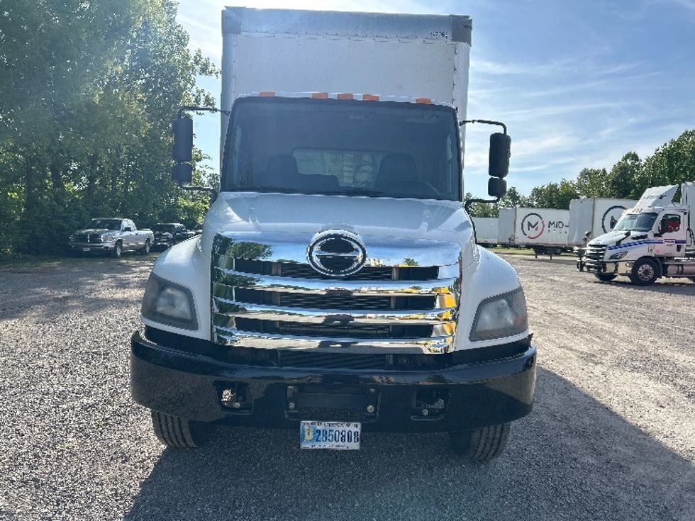 Medium Duty Box Truck-Light and Medium Duty Trucks-Hino-2020-268-Poplar Bluff-MO-184,380\n\t\tmiles-$ 53,500 - Image 2