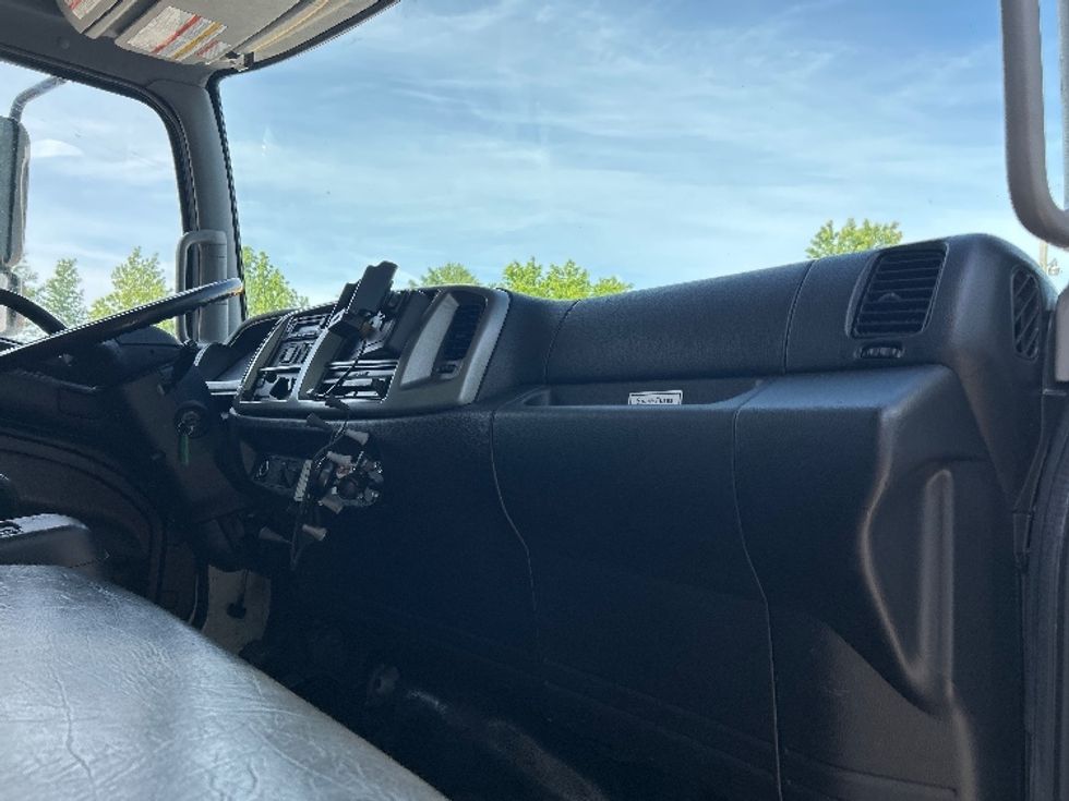 Medium Duty Box Truck-Light and Medium Duty Trucks-Hino-2020-268-Poplar Bluff-MO-184,380\n\t\tmiles-$ 53,500 - Image 20
