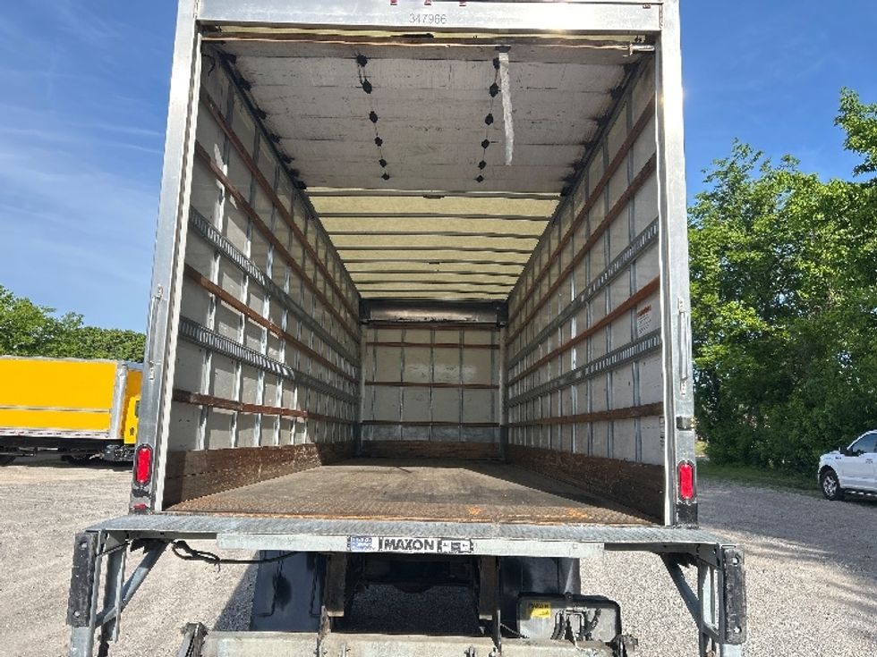 Medium Duty Box Truck-Light and Medium Duty Trucks-Hino-2020-268-Poplar Bluff-MO-184,380\n\t\tmiles-$ 53,500 - Image 8
