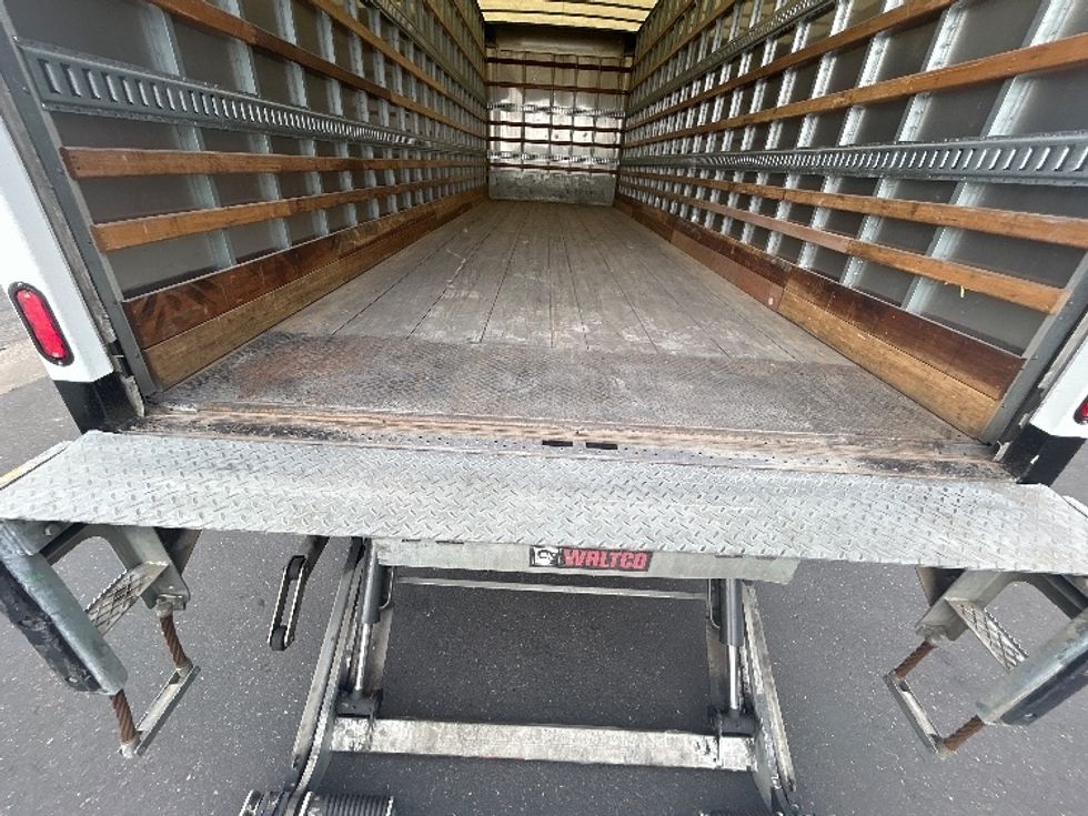 Medium Duty Box Truck-Light and Medium Duty Trucks-Hino-2020-268-Portland-OR-134,453\n\t\tmiles-$ 61,500 - Image 10