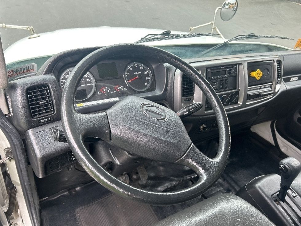 Medium Duty Box Truck-Light and Medium Duty Trucks-Hino-2020-268-Portland-OR-134,453\n\t\tmiles-$ 61,500 - Image 17