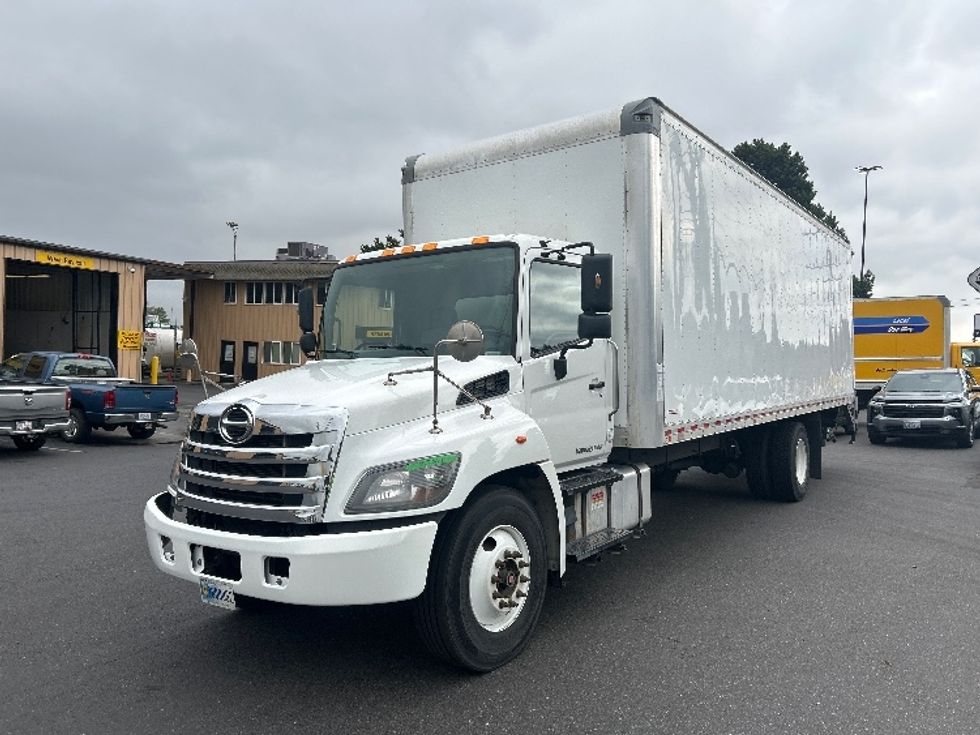Medium Duty Box Truck-Light and Medium Duty Trucks-Hino-2020-268-Portland-OR-134,453\n\t\tmiles-$ 61,500 - Image 3