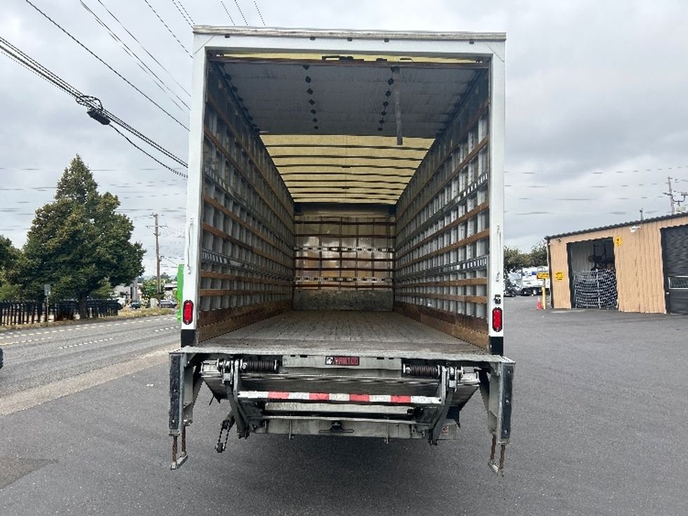 Medium Duty Box Truck-Light and Medium Duty Trucks-Hino-2020-268-Portland-OR-134,453\n\t\tmiles-$ 61,500 - Image 8