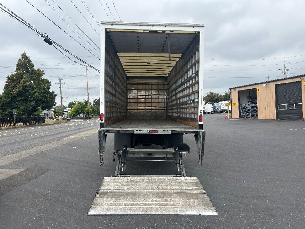 Medium Duty Box Truck-Light and Medium Duty Trucks-Hino-2020-268-Portland-OR-134,453\n\t\tmiles-$ 61,500 - Image 9