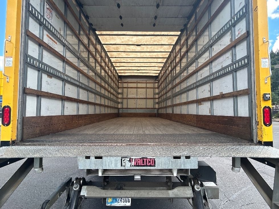 Medium Duty Box Truck-Light and Medium Duty Trucks-Hino-2020-268-Portland-OR-147,331\n\t\tmiles-$ 58,000 - Image 10