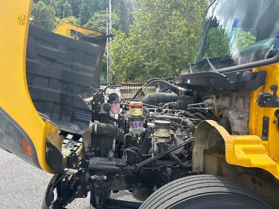 Medium Duty Box Truck-Light and Medium Duty Trucks-Hino-2020-268-Portland-OR-147,331\n\t\tmiles-$ 58,000 - Image 24