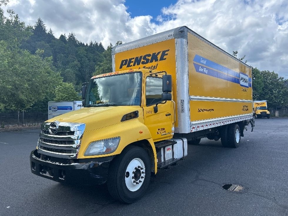 Medium Duty Box Truck-Light and Medium Duty Trucks-Hino-2020-268-Portland-OR-147,331\n\t\tmiles-$ 58,000 - Image 3