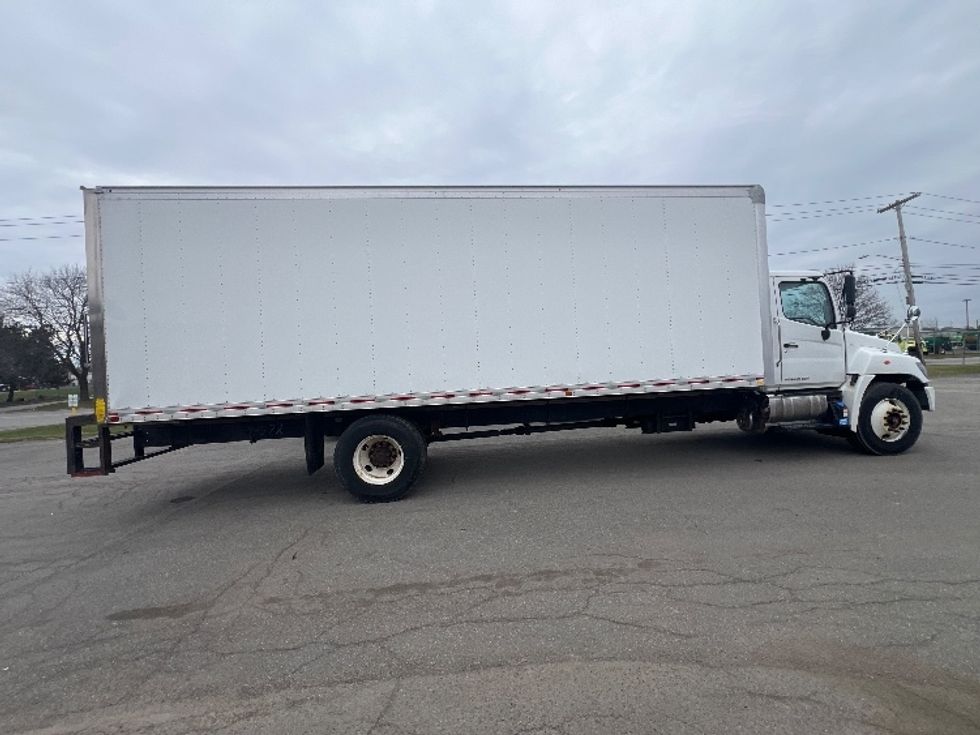 Medium Duty Box Truck-Light and Medium Duty Trucks-Hino-2020-268-Rochester-NY-101,506\n\t\tmiles-$ 51,750 - Image 15