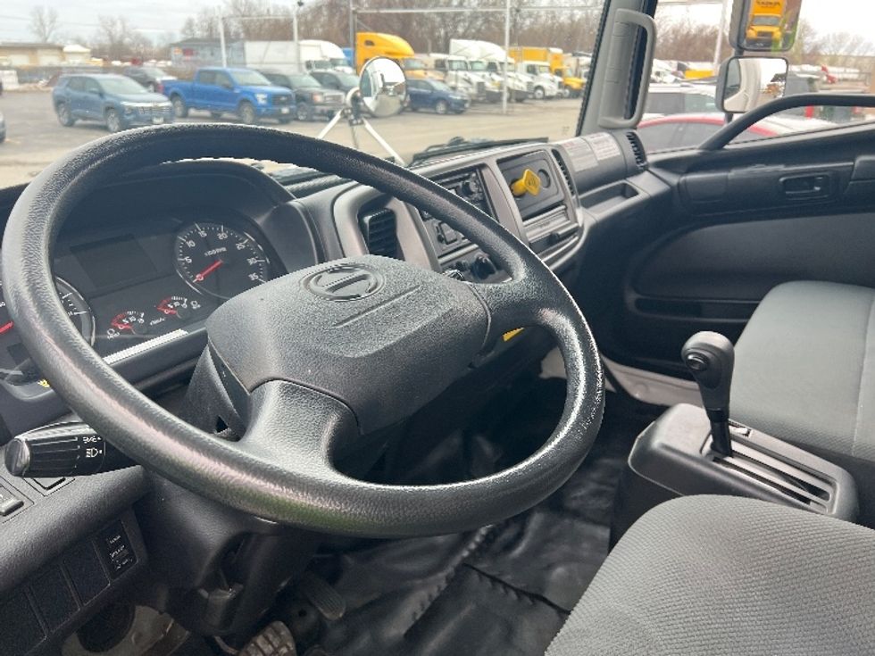 Medium Duty Box Truck-Light and Medium Duty Trucks-Hino-2020-268-Rochester-NY-101,506\n\t\tmiles-$ 51,750 - Image 17