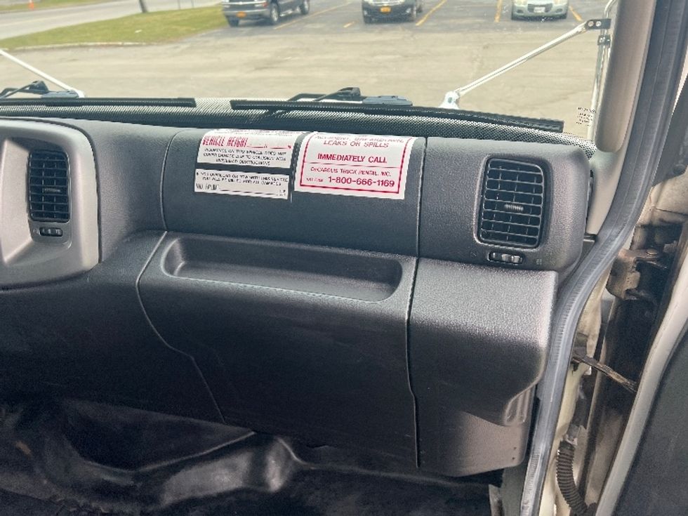 Medium Duty Box Truck-Light and Medium Duty Trucks-Hino-2020-268-Rochester-NY-101,506\n\t\tmiles-$ 51,750 - Image 21