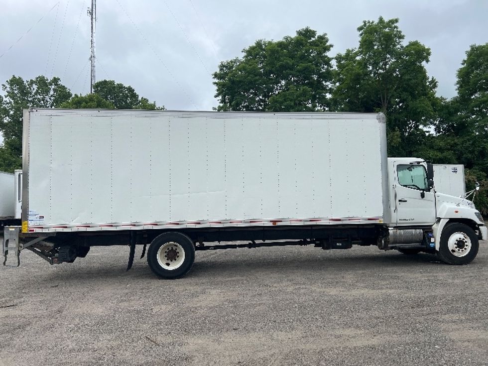 Medium Duty Box Truck-Light and Medium Duty Trucks-Hino-2020-268-Rochester-NY-135,485\n\t\tmiles-$ 50,000 - Image 15