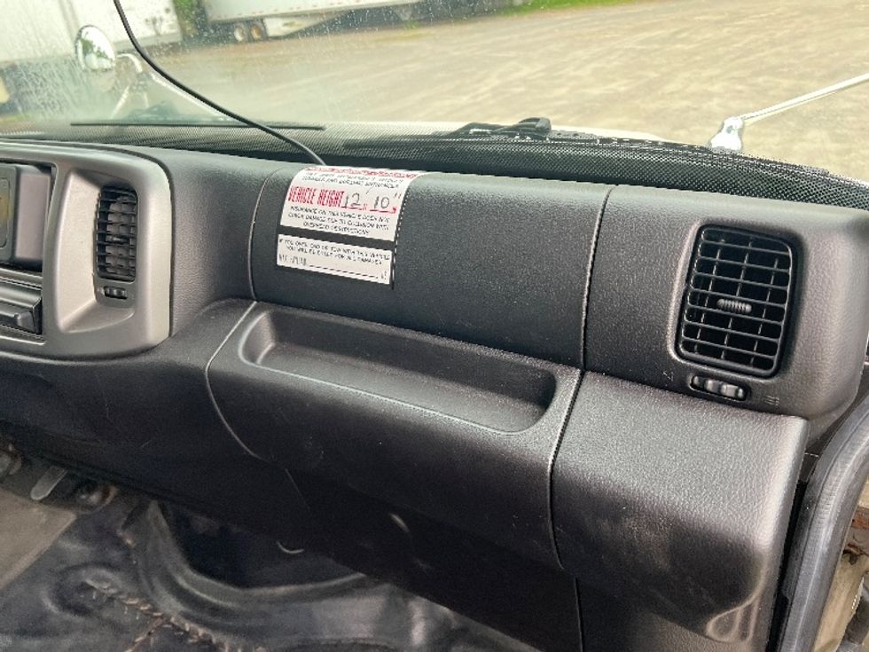 Medium Duty Box Truck-Light and Medium Duty Trucks-Hino-2020-268-Rochester-NY-135,485\n\t\tmiles-$ 50,000 - Image 21