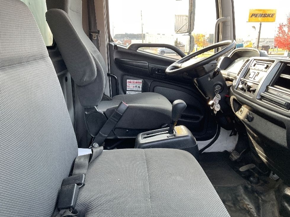 Medium Duty Box Truck-Light and Medium Duty Trucks-Hino-2020-268-Rochester-NY-153,959\n\t\tmiles-$ 51,250 - Image 22