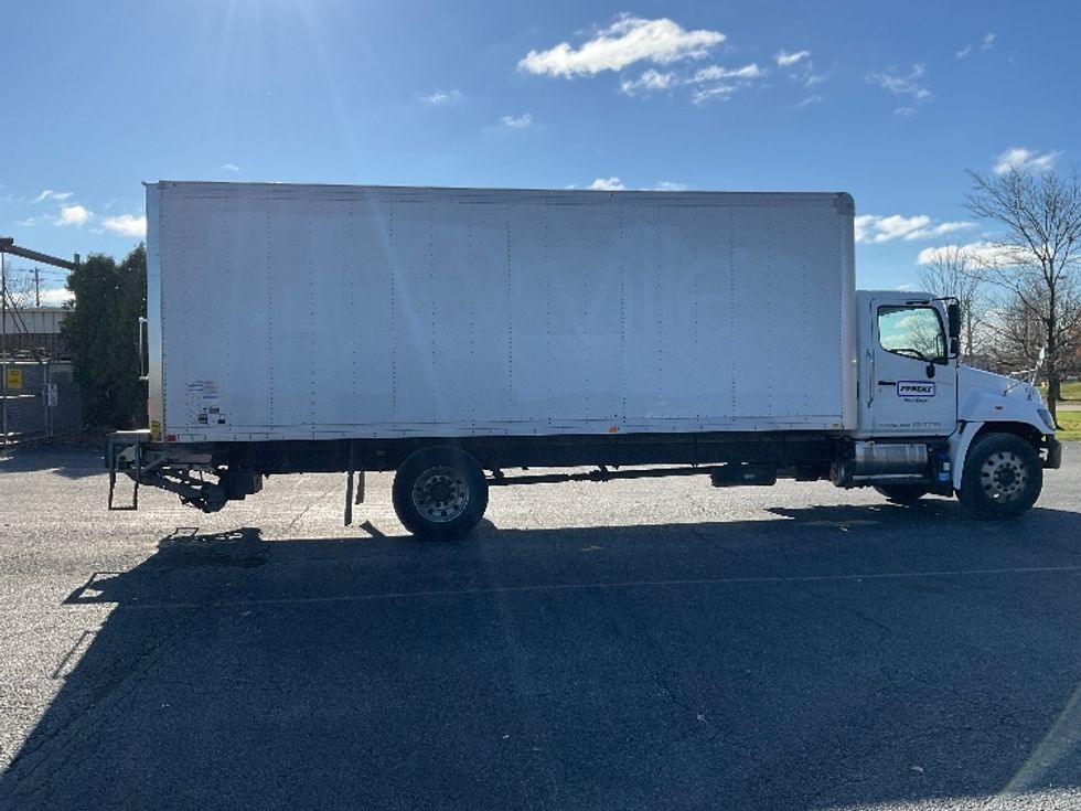 Medium Duty Box Truck-Light and Medium Duty Trucks-Hino-2020-268-Rochester-NY-164,686\n\t\tmiles-$ 53,000 - Image 15