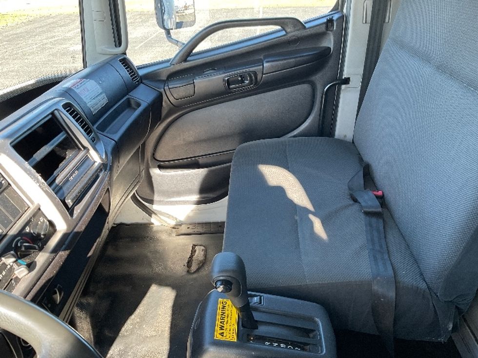 Medium Duty Box Truck-Light and Medium Duty Trucks-Hino-2020-268-Rochester-NY-164,686\n\t\tmiles-$ 53,000 - Image 19